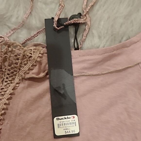 NWT Bke boutique womens dusty pink off the shoulder flowy shirt‎ - Picture 5 of 8